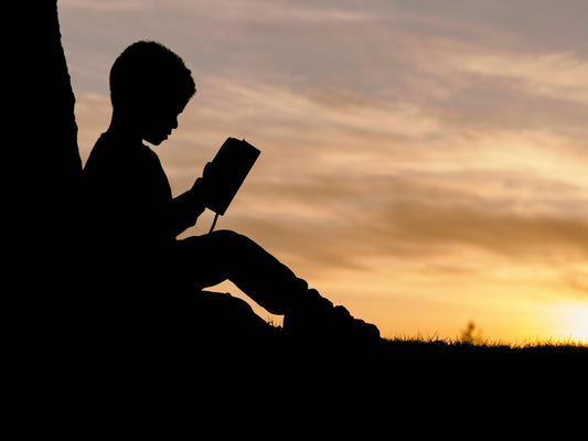 Questions pour un Journal : Inspirez la Créativité et le Bien-être de votre Enfant